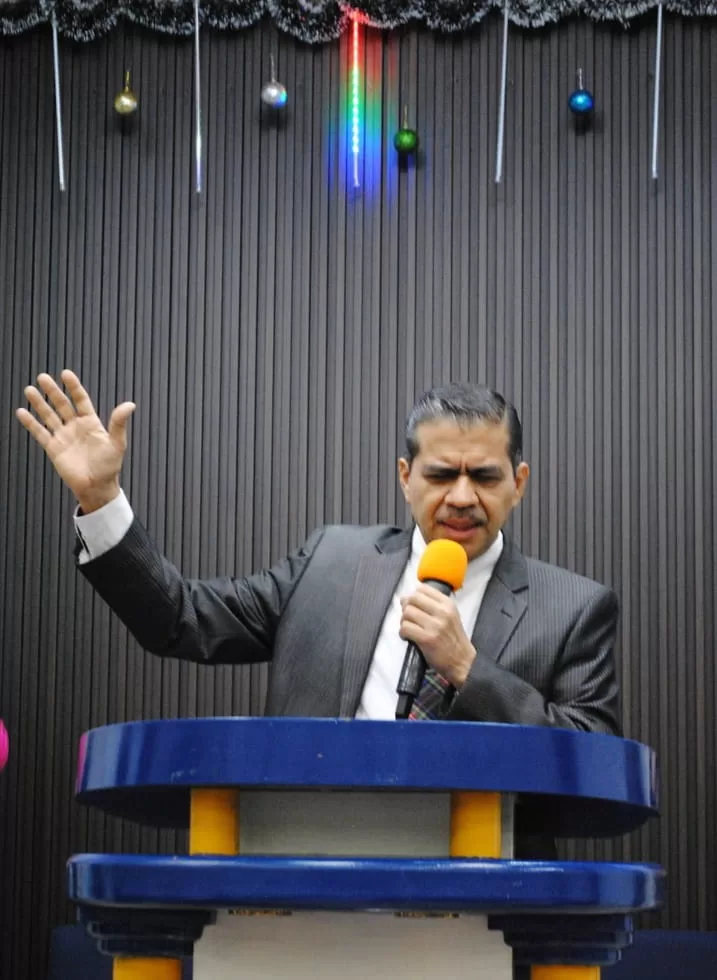 Pastor Rigoberto Campos